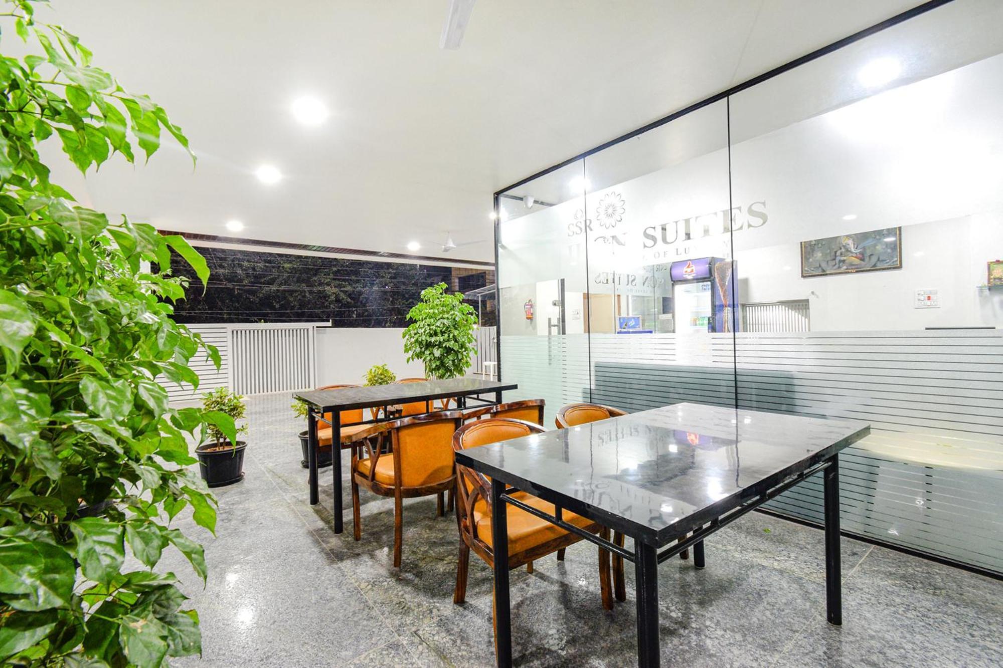 Fabhotel Ssr Ikon Suites - Nr Hyderabad Central University, Kondapur Exterior foto