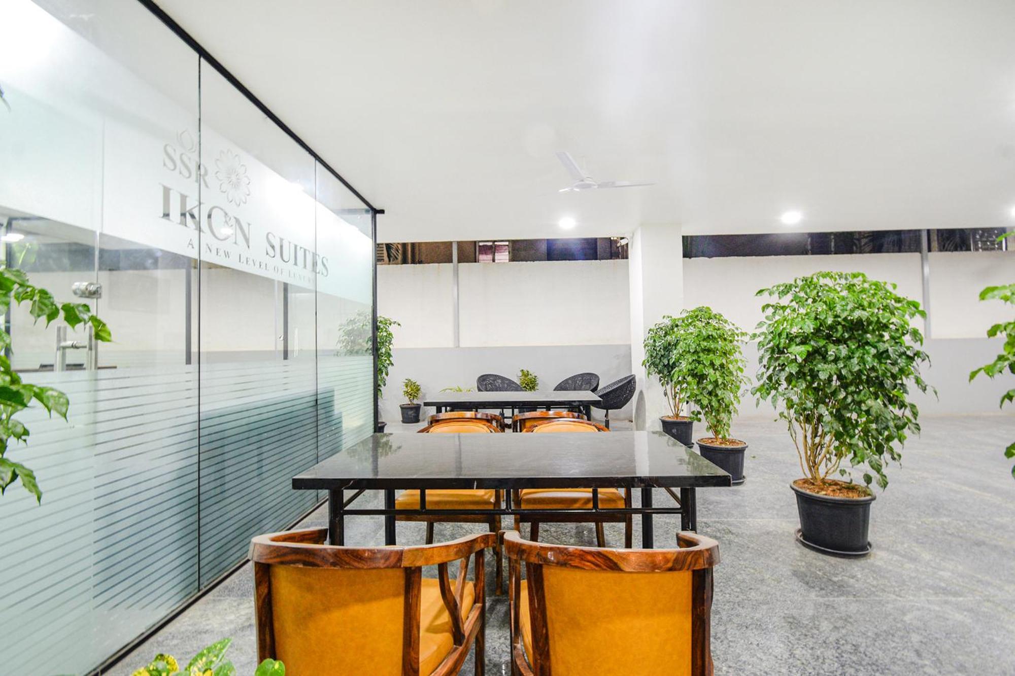 Fabhotel Ssr Ikon Suites - Nr Hyderabad Central University, Kondapur Exterior foto